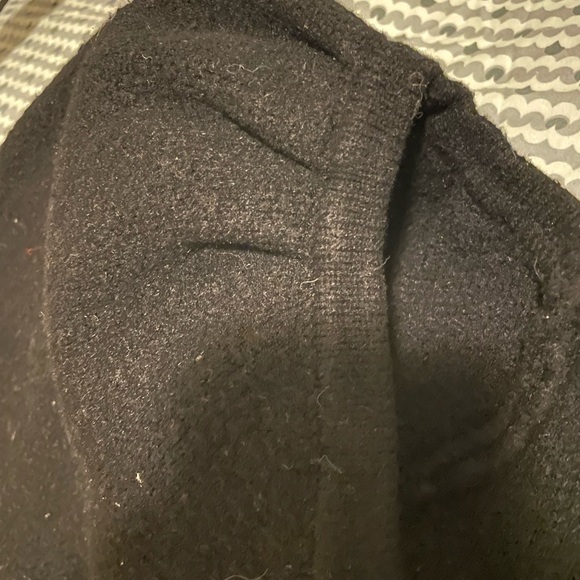 Cropped sweater top with puffed shoulders and 3/4 sleeve from UO - Picture 4 of 5